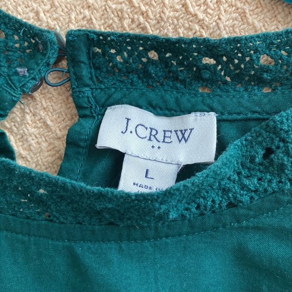 J Crew Women’s Green  Blouse size large NWOT - Picture 2 of 6